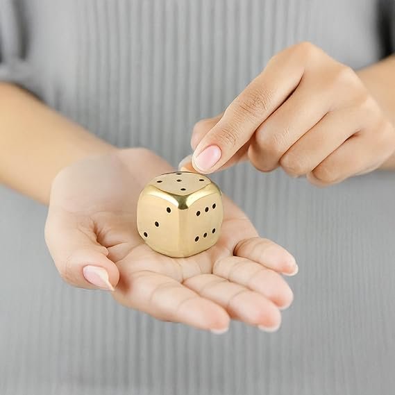 YASHONIDHI Agarbatti Stand, Dice Shape, Made of Brass, Incense Stick Holder (Big Size, 1.25 inch), Golden Shine, 120gms - Image 3